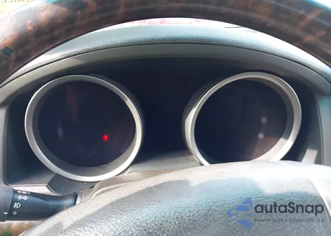 2011 Toyota Land Cruiser V8 из США, поврежденный, VIN JTMHY7AJ6B4008854